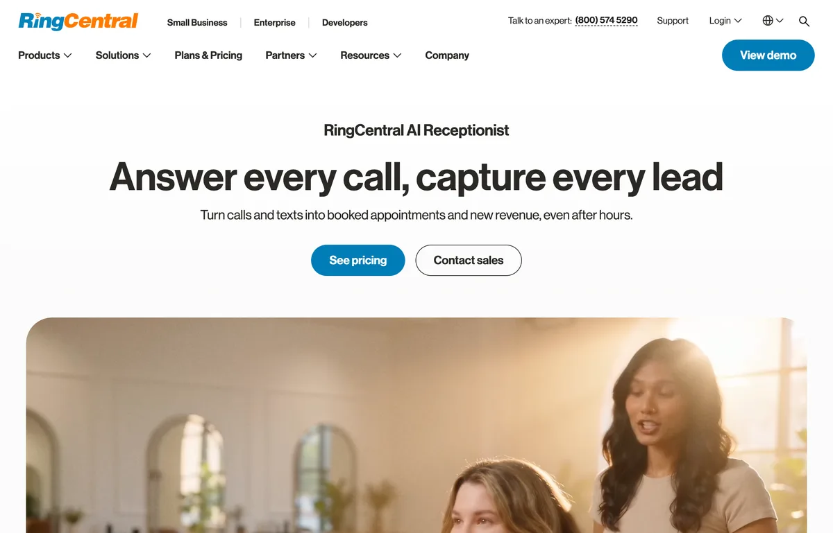 העמוד של RingCentral AI Receptionist עם הכותרת Answer every call, capture every lead